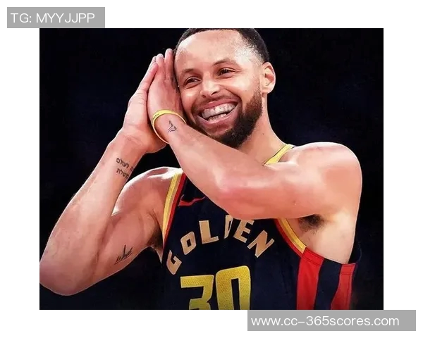 勇士创历史纪录连续三场比赛十名球员三分得分多点开花展现团队实力 勇士创历史纪录连续三场比赛十名球员三分得分多点开花展现团队实力