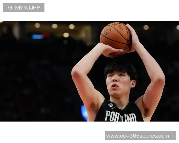 瀚森全明星首秀表现出色场上场下游刃有余逐渐适应NBA环境 瀚森全明星首秀表现出色场上场下游刃有余逐渐适应NBA环境